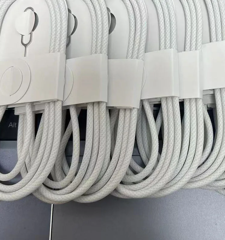 1M-60W-Type-C-Cable-Nylon-Braided-60W-USB-C-Fast-Charging-Data-Cable-for-IPhone1716-Pro-Max-for-Mobile-Phones