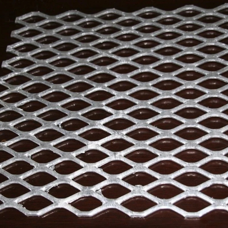 Aluminum-Expanded-Mesh-with-Customized-Size-and-Rust-Proof-for-Metal-Net-Mesh