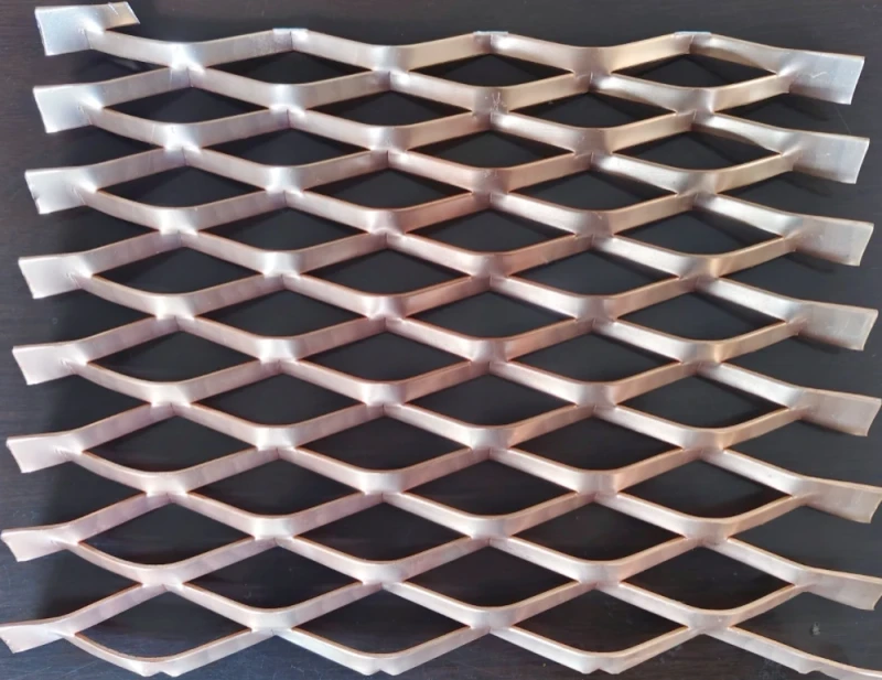 High-Quality-Customized-Aluminum-Woven-Expanded-Metal-Mesh-with-Welding-for-Storage-Cage-Boundary-Panels-Ceiling-Facade